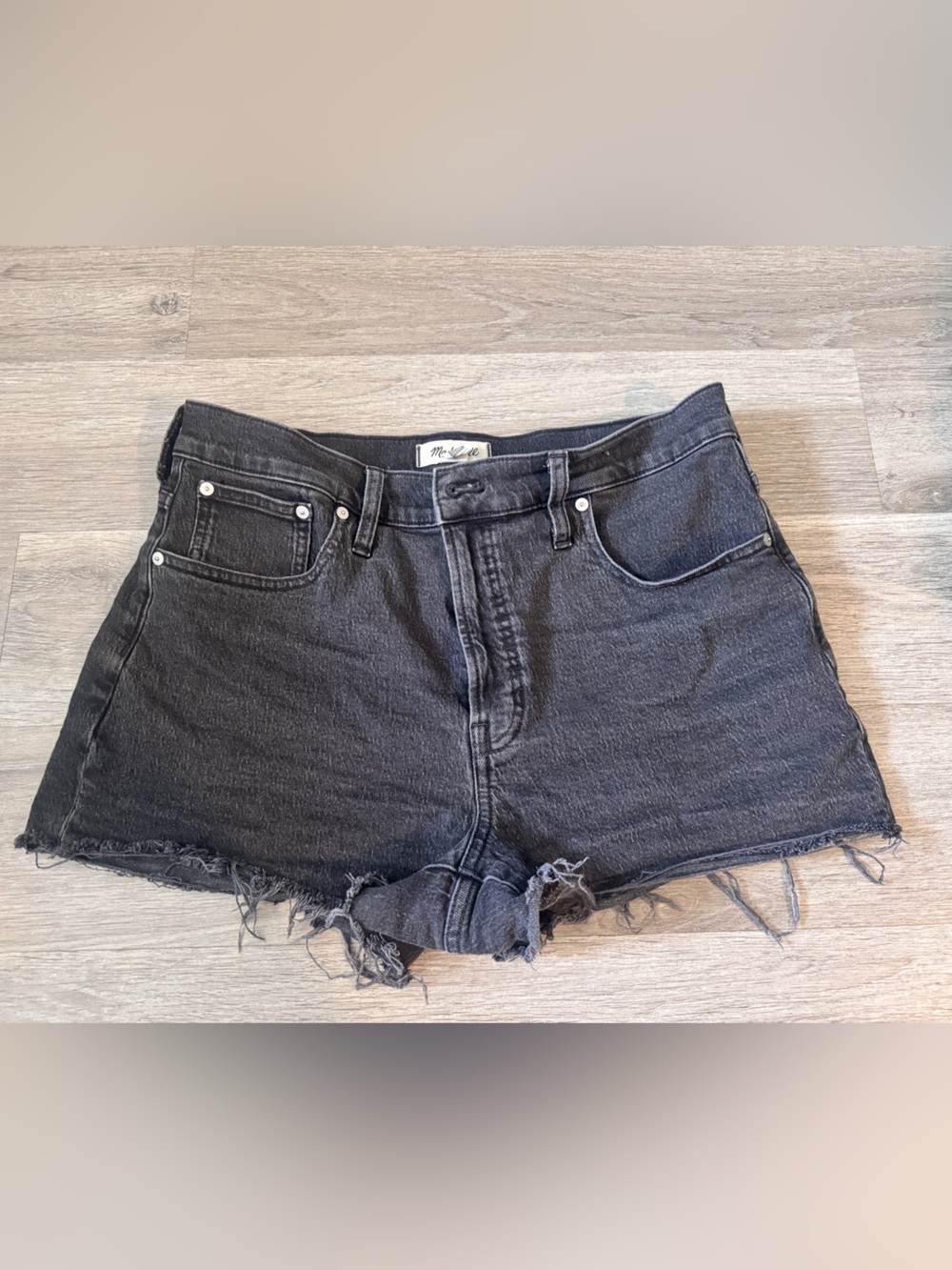 Madewell Perfect Jean Short Black Distressed